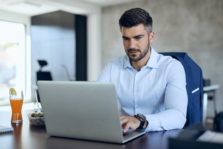 مدیریت حضور و غیاب در بیگ بلو باتن